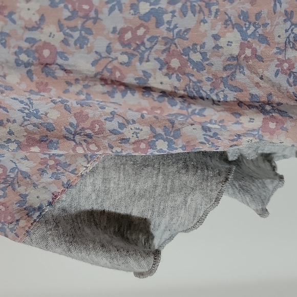 Vince Comuto Floral Chiffon Overlay Front Grey Soft Tee Shirt Flutter Sleeve L - Picture 5 of 7